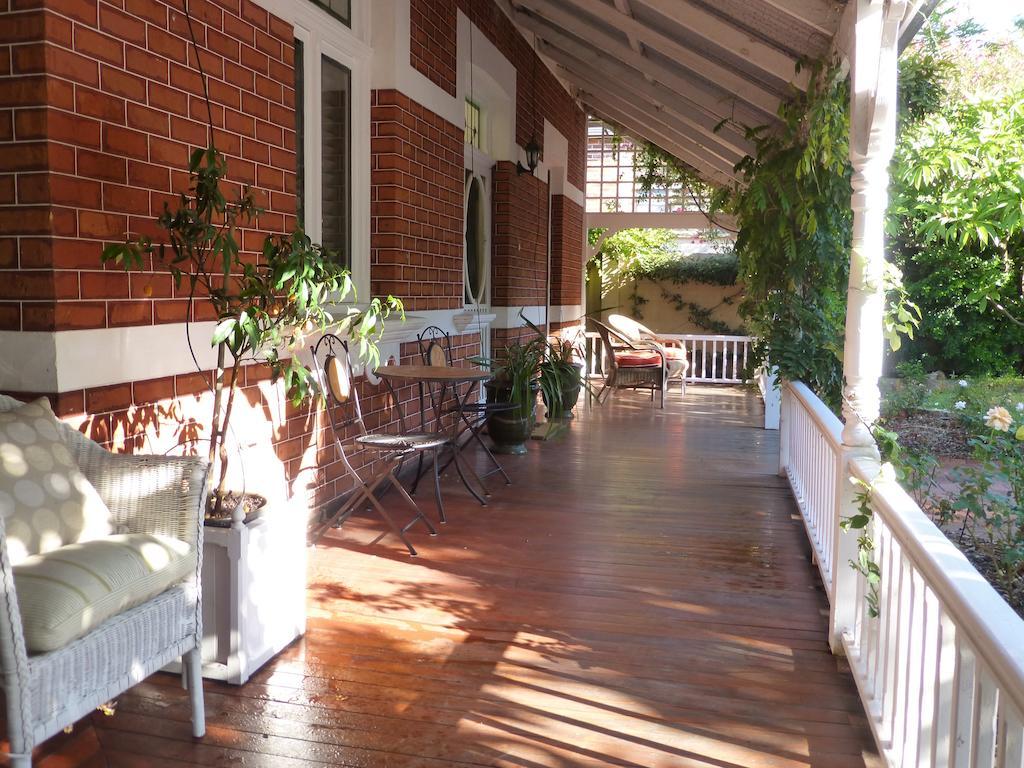Lakeside Bed & Breakfast เพิร์ท ภายนอก รูปภาพ